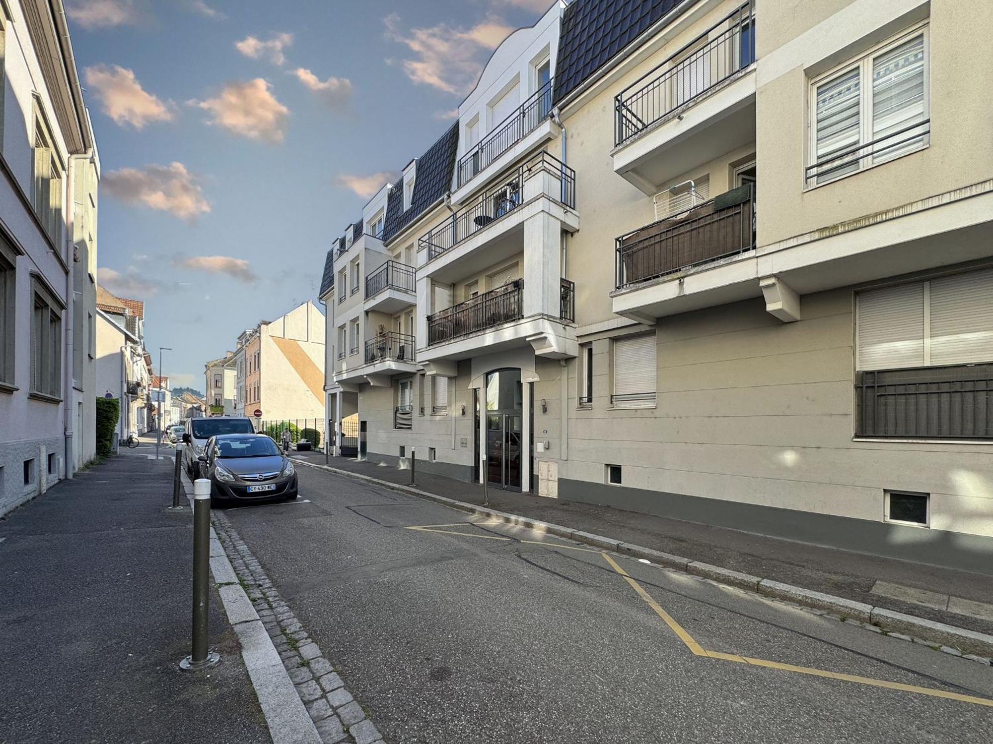 Ferienwohnung Joli 3P Avec Terrasse Et Garage Proche Centre Straßburg Exterior foto
